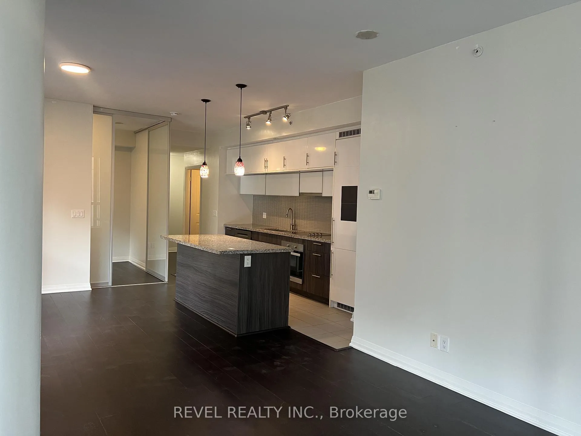 Photo 3 of Unit 405, 8 Mercer Street, Toronto, Waterfront Communities — HOMEH
