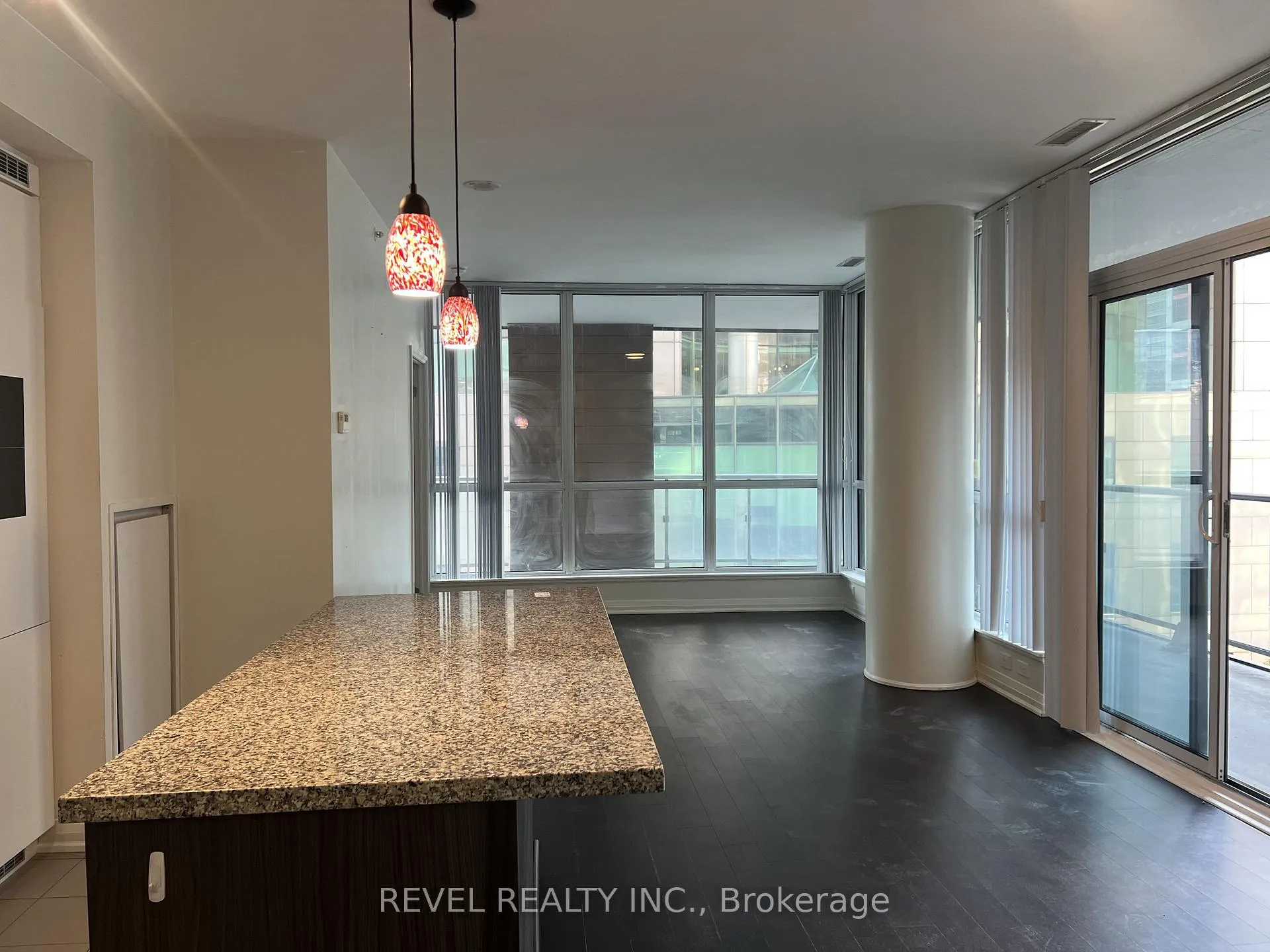 Photo 7 of Unit 405, 8 Mercer Street, Toronto, Waterfront Communities — HOMEH
