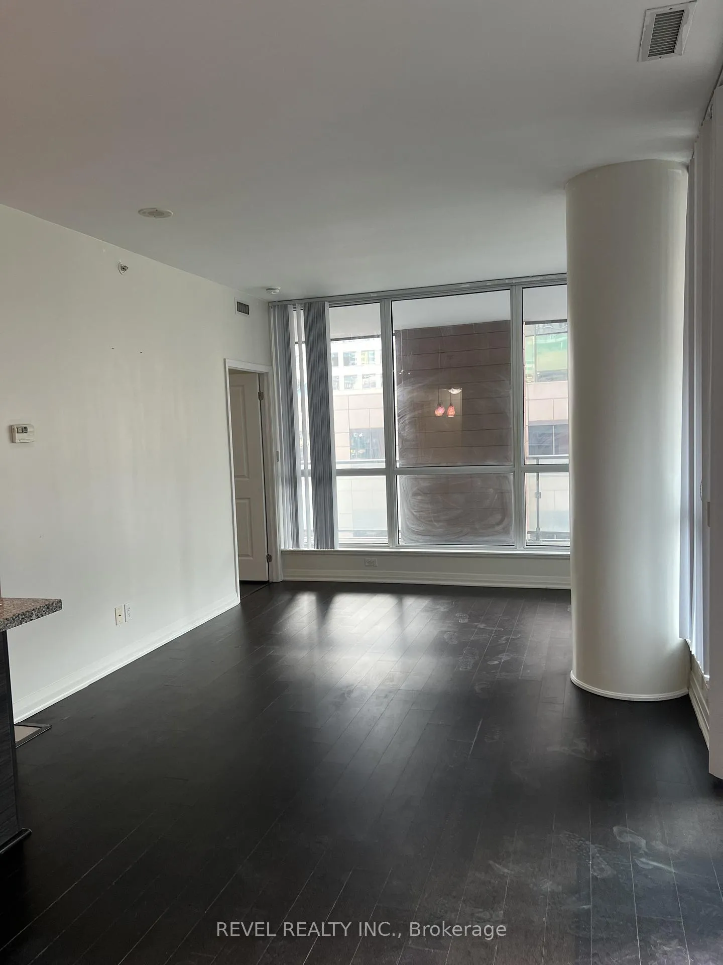 Photo 8 of Unit 405, 8 Mercer Street, Toronto, Waterfront Communities — HOMEH
