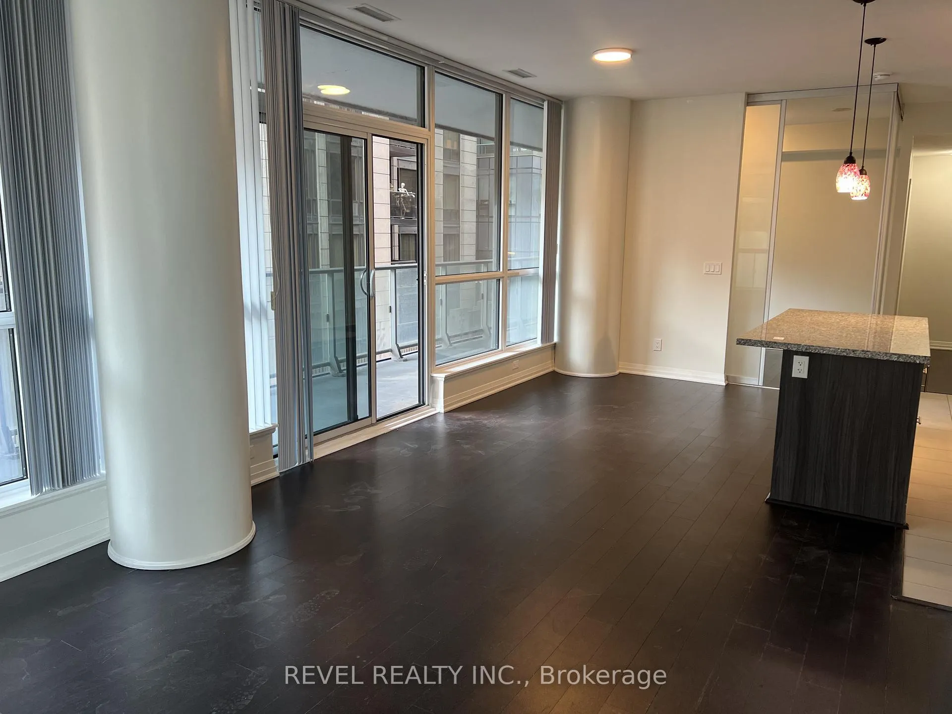 Photo 9 of Unit 405, 8 Mercer Street, Toronto, Waterfront Communities — HOMEH