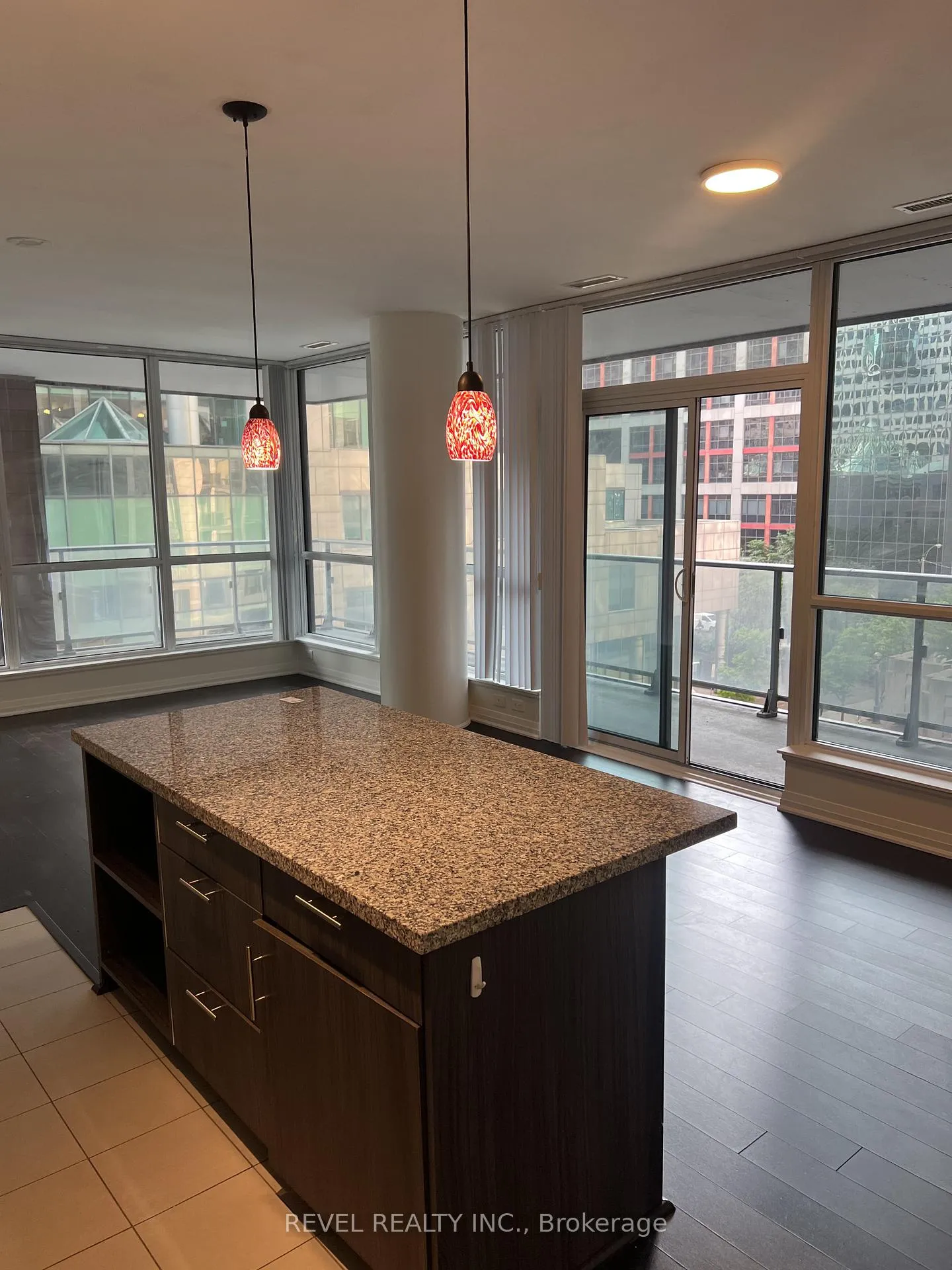 Photo 11 of Unit 405, 8 Mercer Street, Toronto, Waterfront Communities — HOMEH