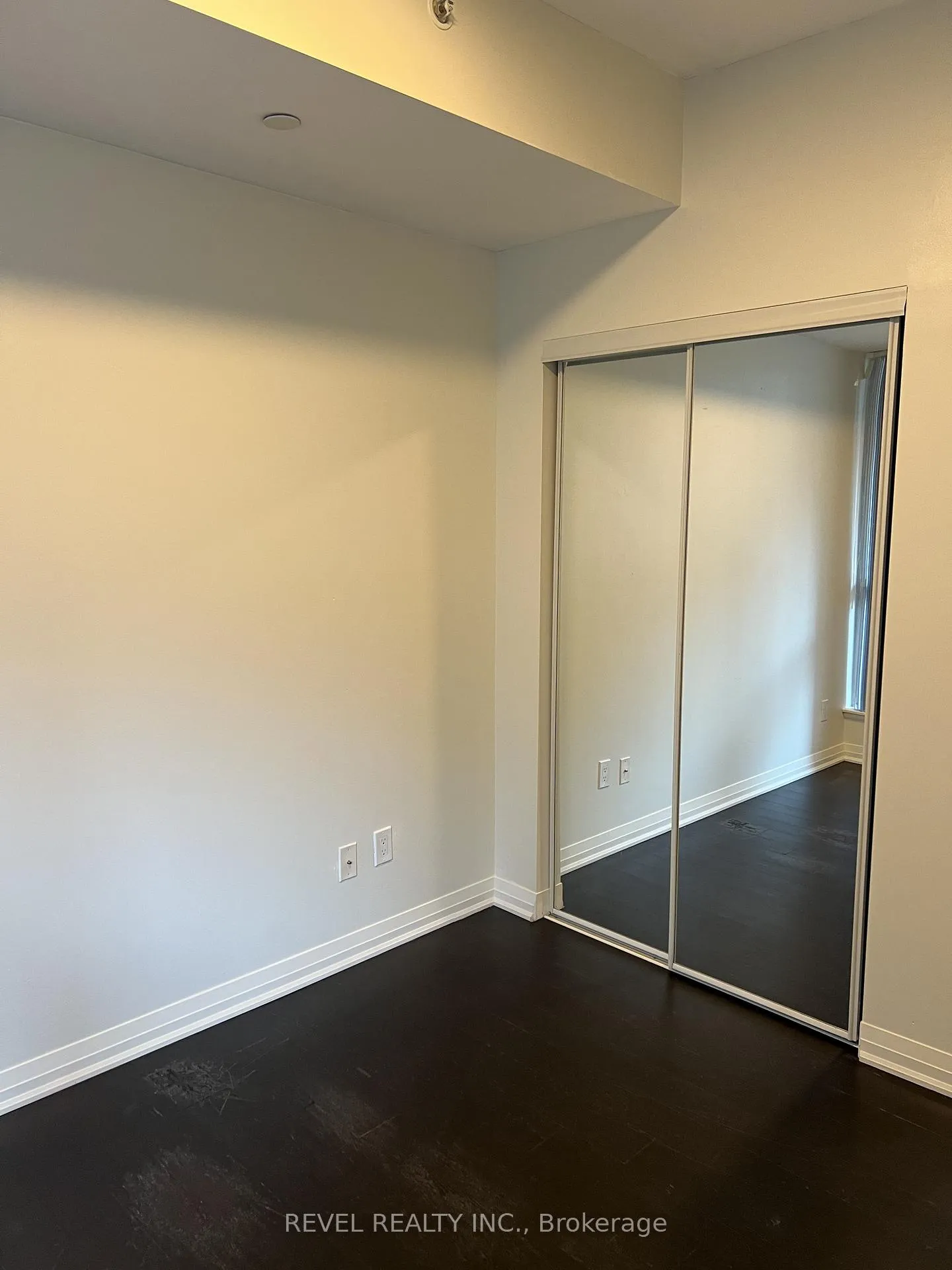 Photo 17 of Unit 405, 8 Mercer Street, Toronto, Waterfront Communities — HOMEH