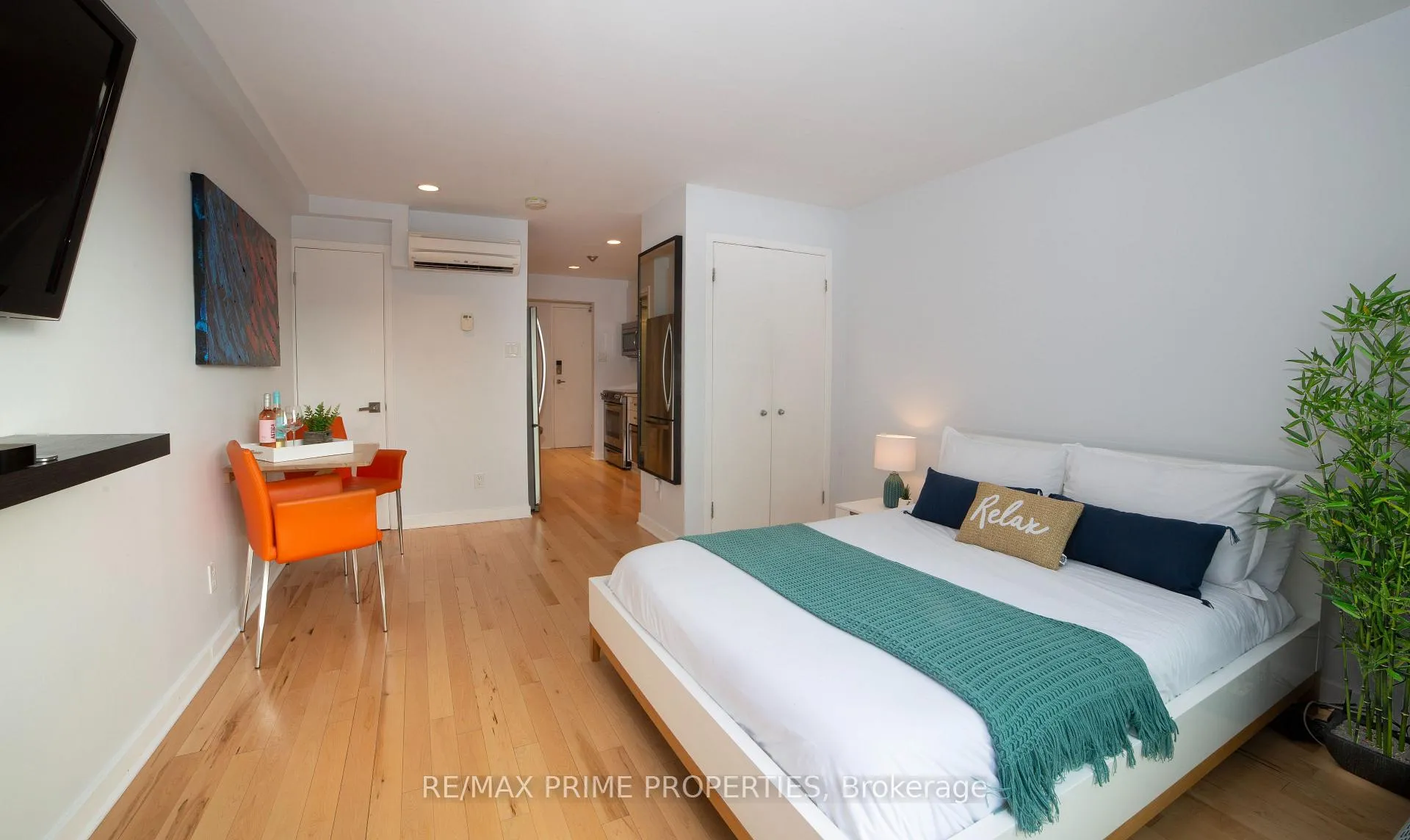 Photo 10 of Unit 10, 202 St Patrick Street, Ottawa, Lower Town/Byward Market — HOMEH