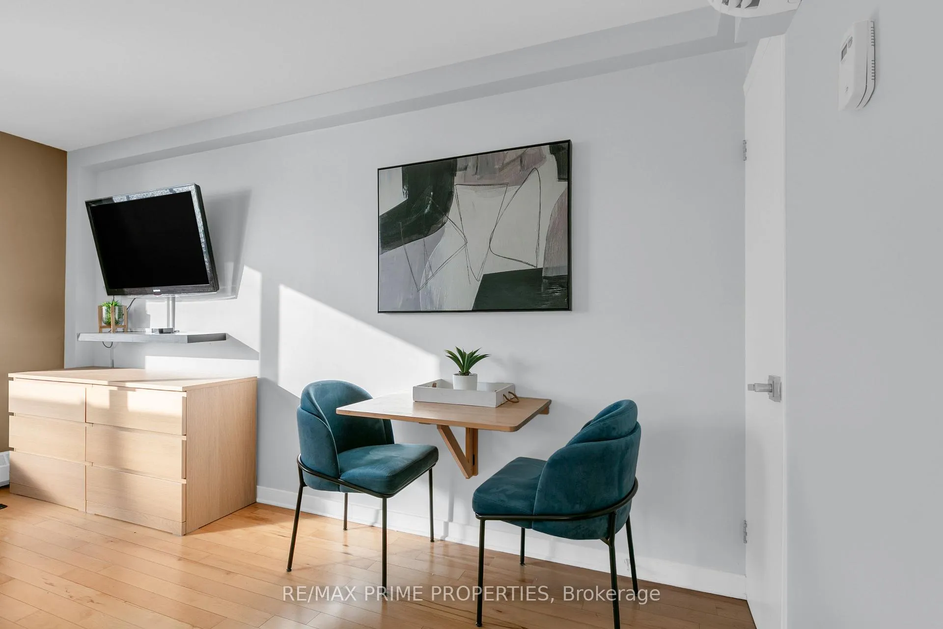 Photo 11 of Unit 10, 202 St Patrick Street, Ottawa, Lower Town/Byward Market — HOMEH