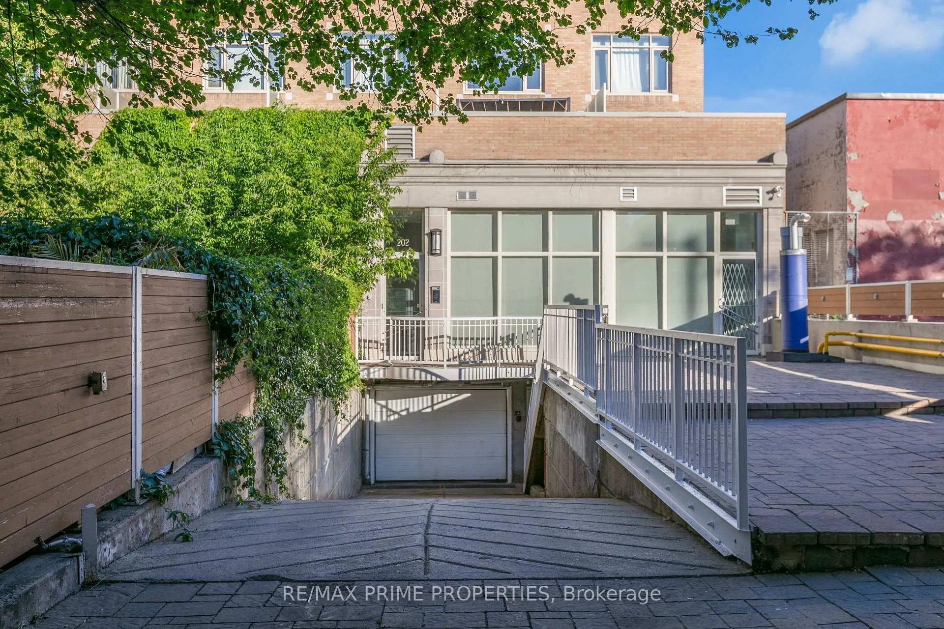 Photo 26 of Unit 10, 202 St Patrick Street, Ottawa, Lower Town/Byward Market — HOMEH