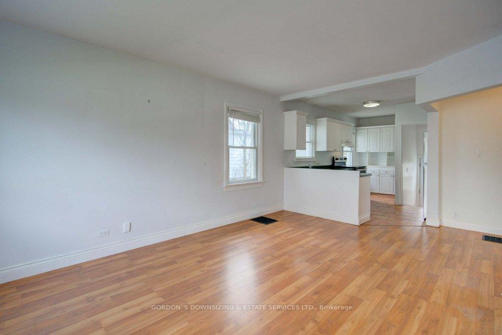 Photo 6 of 77 Emily Street, Belleville, Belleville Ward — HOMEH