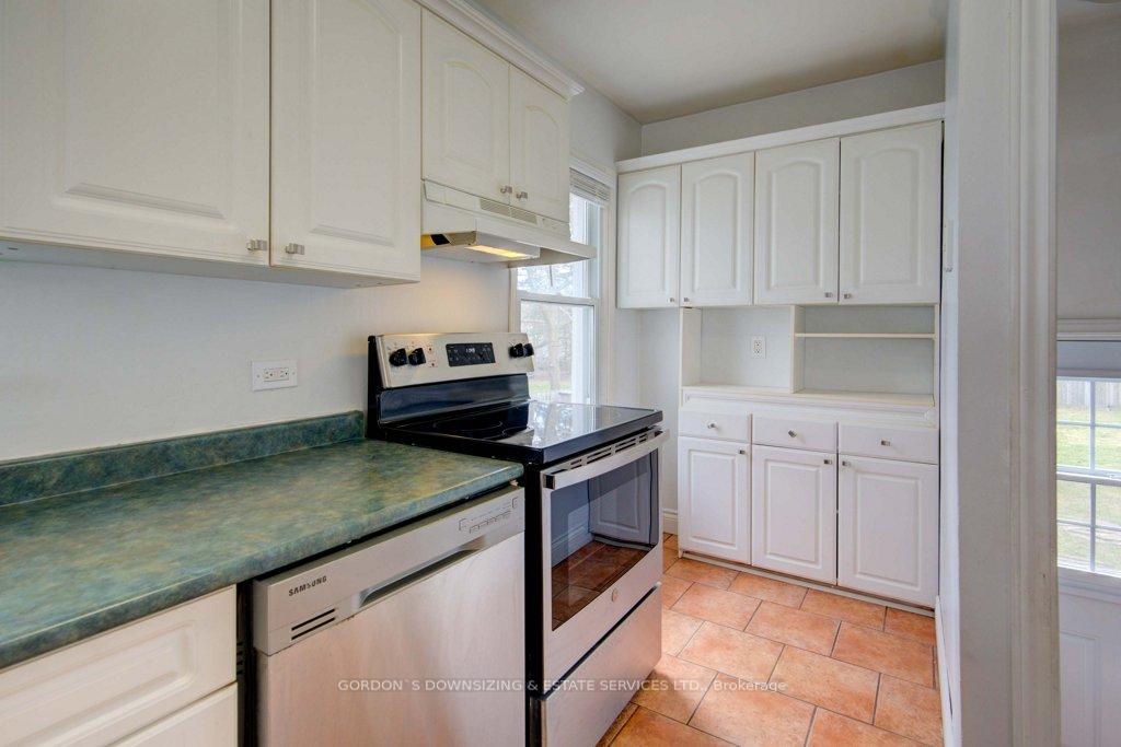 Photo 10 of 77 Emily Street, Belleville, Belleville Ward — HOMEH