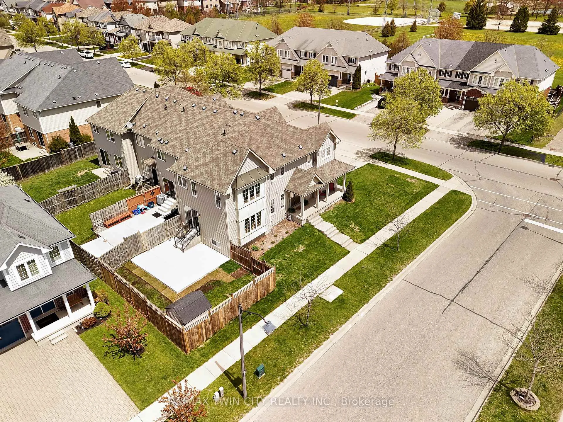Photo 3 of 148 Norwich Road, Woolwich, Breslau — HOMEH