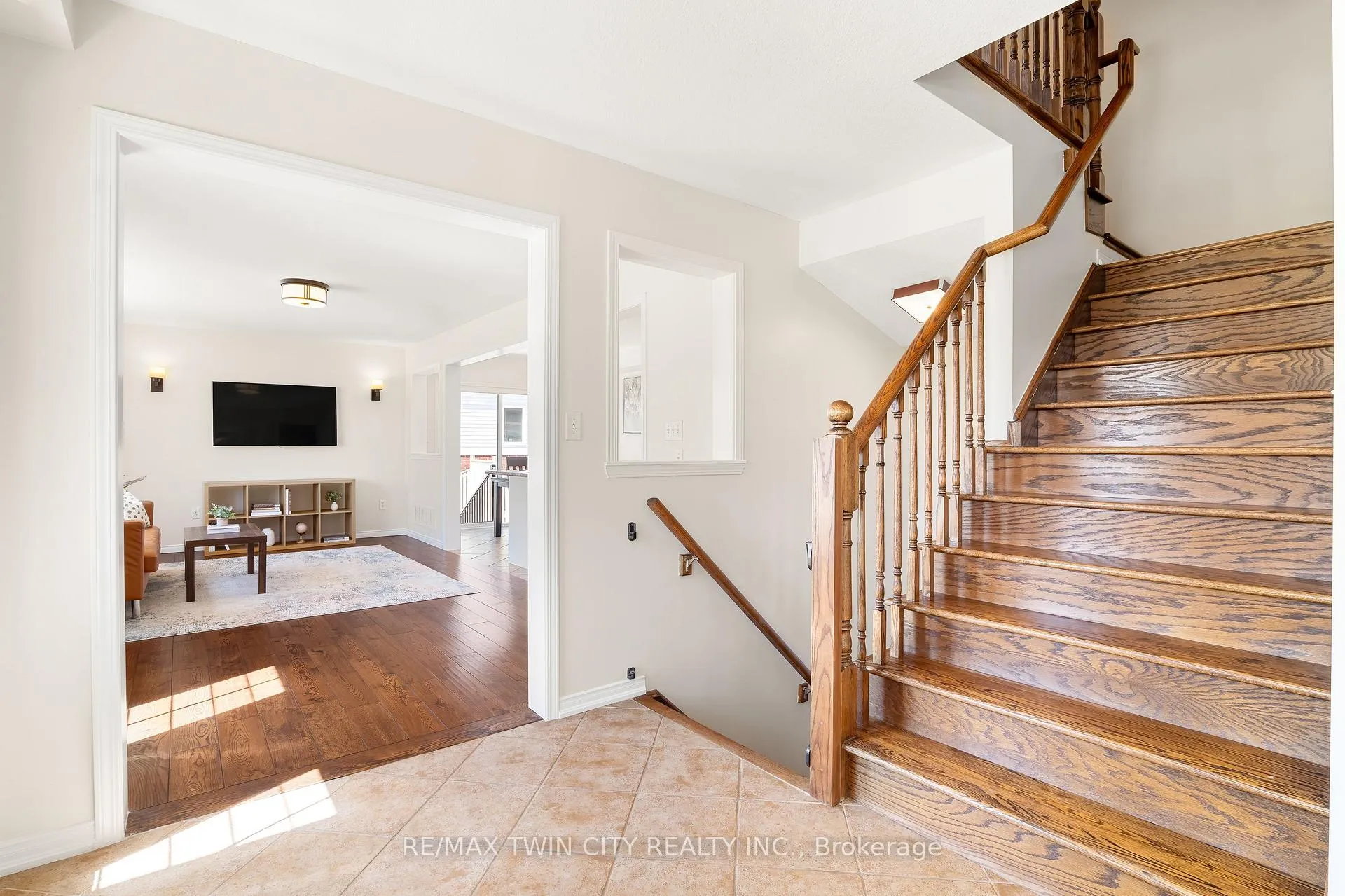 Photo 5 of 148 Norwich Road, Woolwich, Breslau — HOMEH