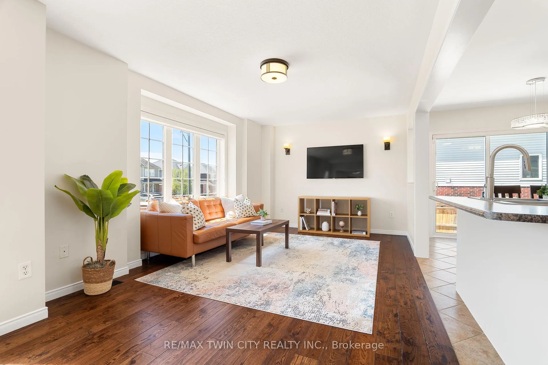 Photo 6 of 148 Norwich Road, Woolwich, Breslau — HOMEH