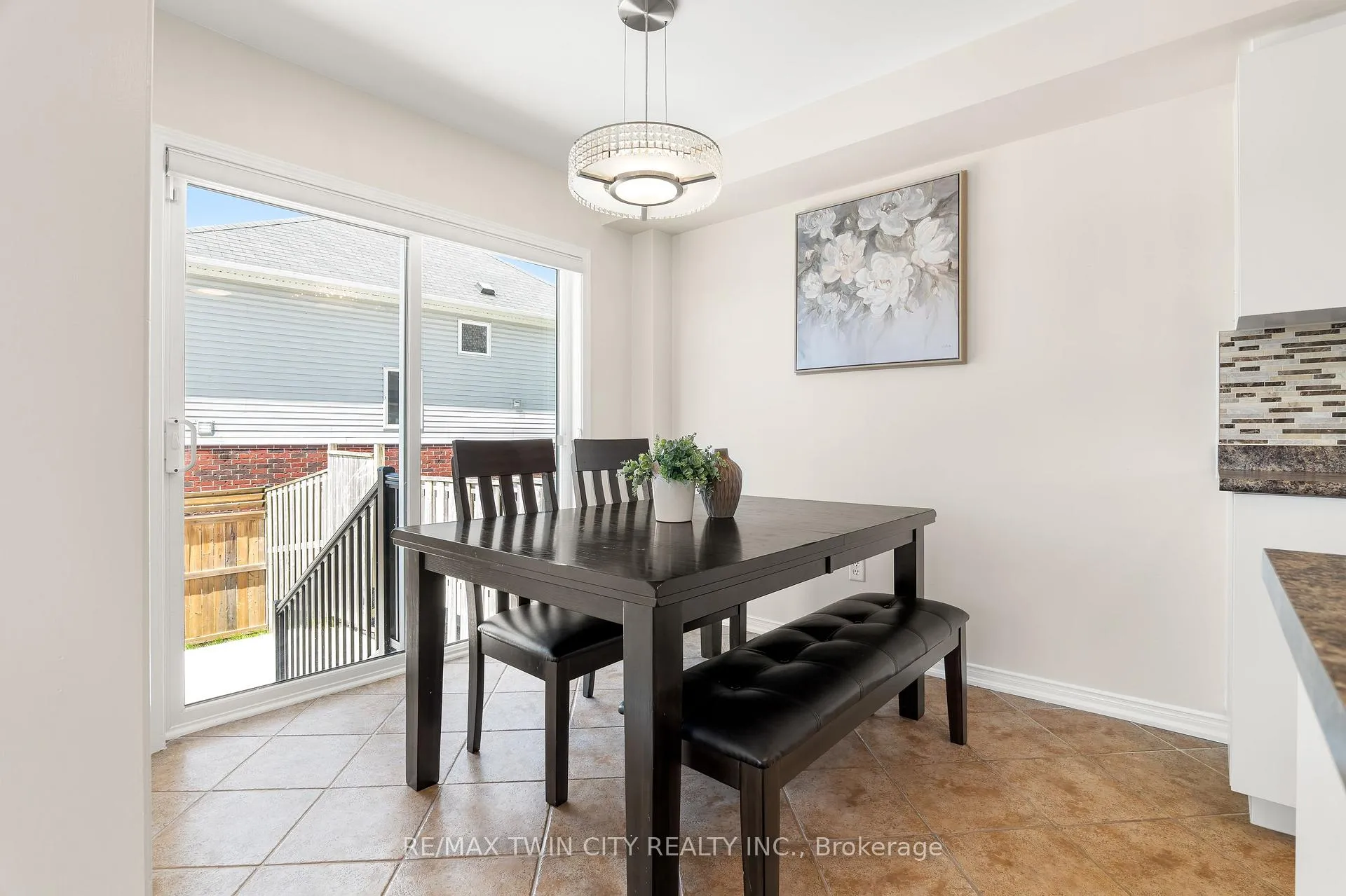 Photo 12 of 148 Norwich Road, Woolwich, Breslau — HOMEH