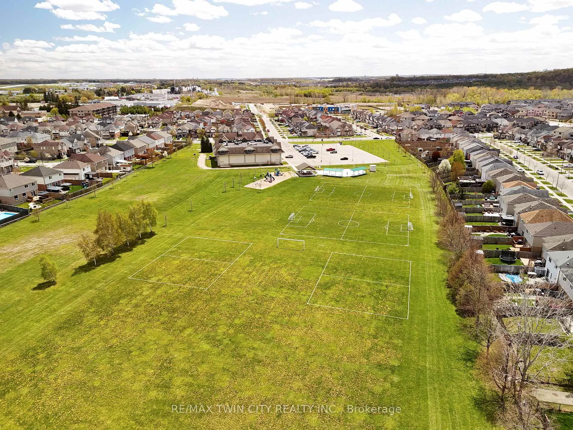Photo 34 of 148 Norwich Road, Woolwich, Breslau — HOMEH