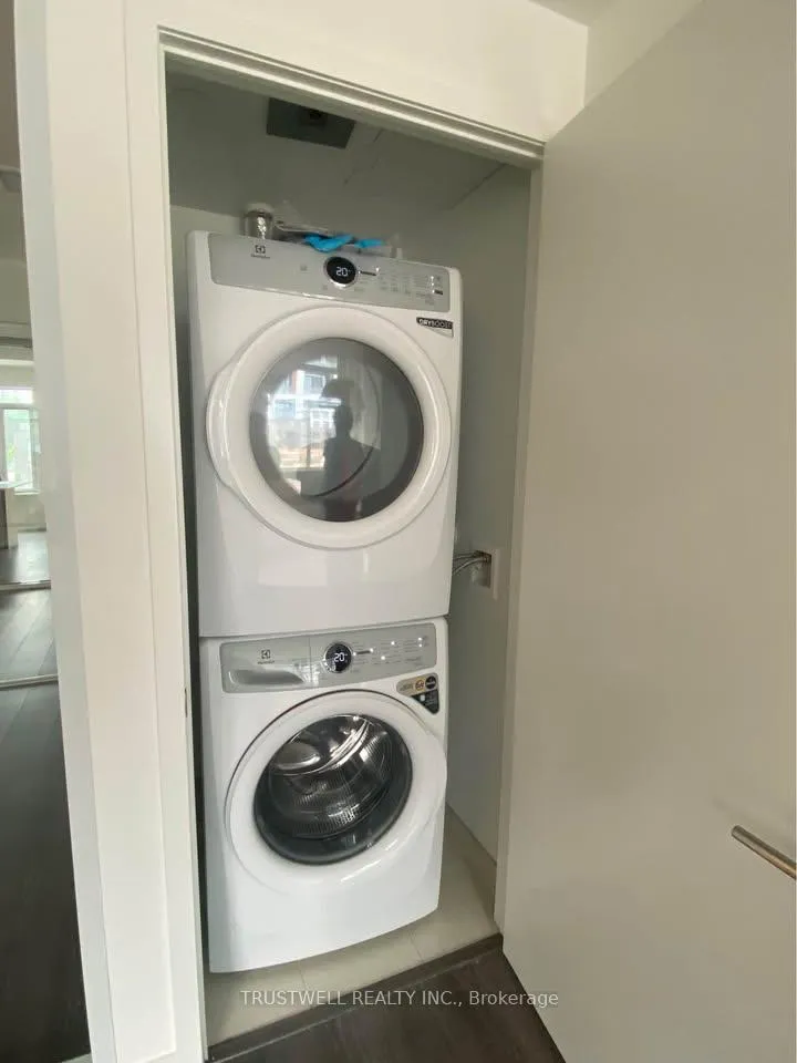 Photo 7 of Unit C206, 8 Beverley Glen Boulevard, Vaughan, Beverley Glen — HOMEH