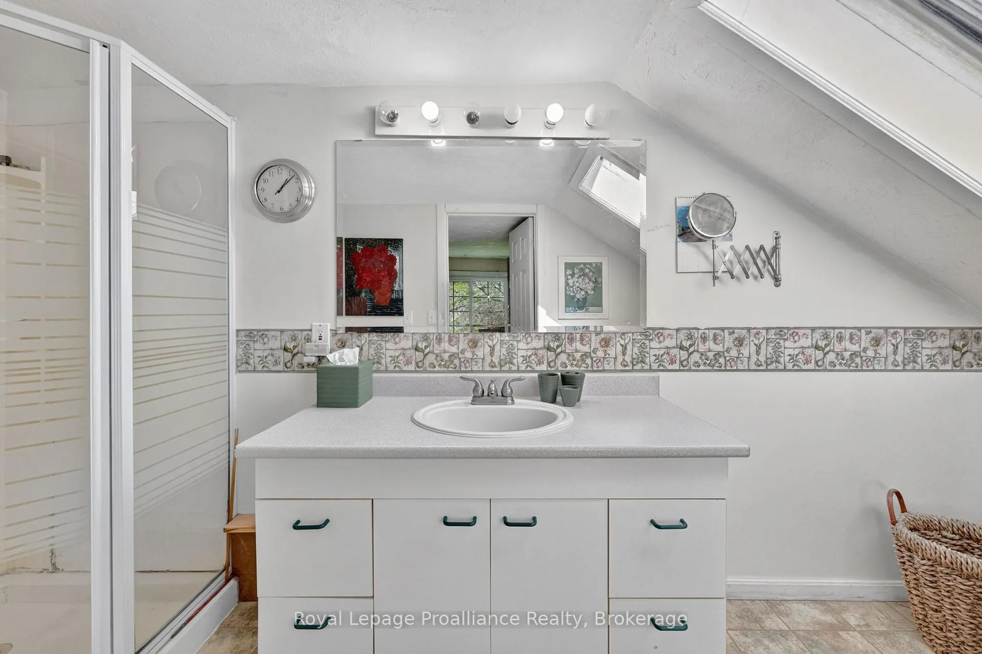 Photo 13 of 98 Frankford Road, Quinte West, Sidney Ward — HOMEH