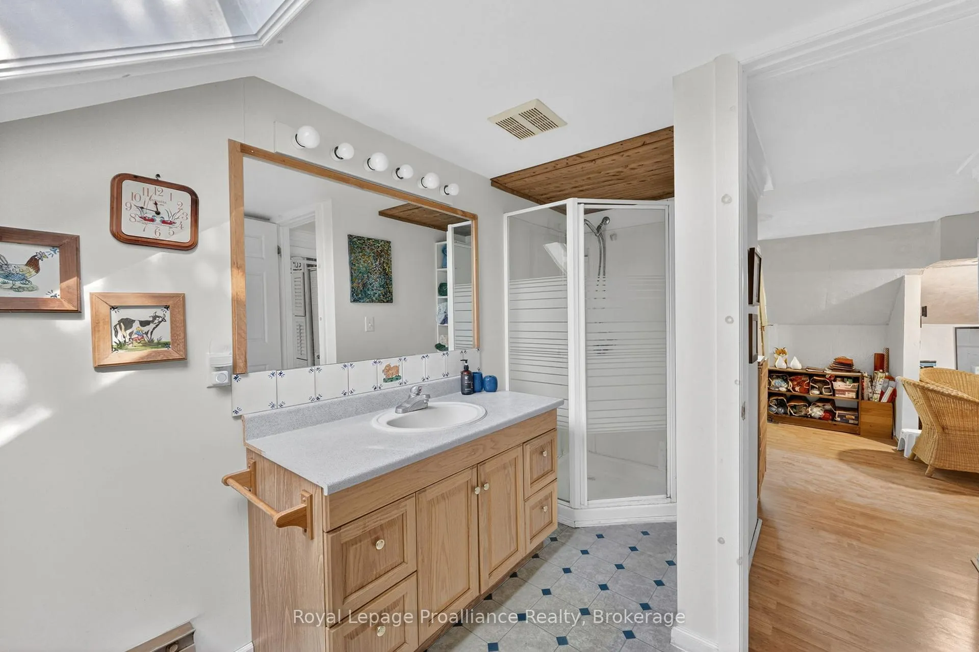 Photo 19 of 98 Frankford Road, Quinte West, Sidney Ward — HOMEH