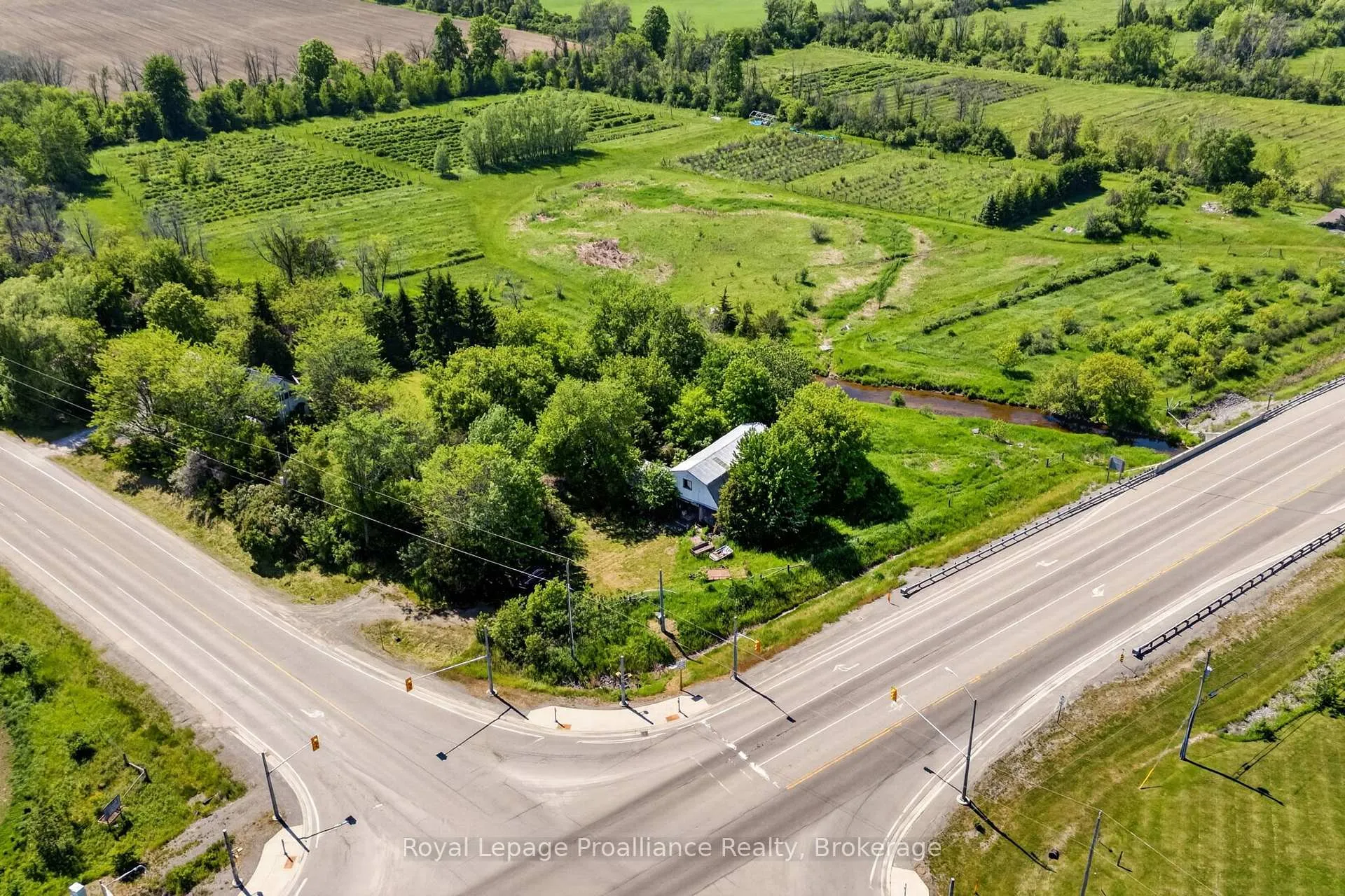 Photo 26 of 98 Frankford Road, Quinte West, Sidney Ward — HOMEH
