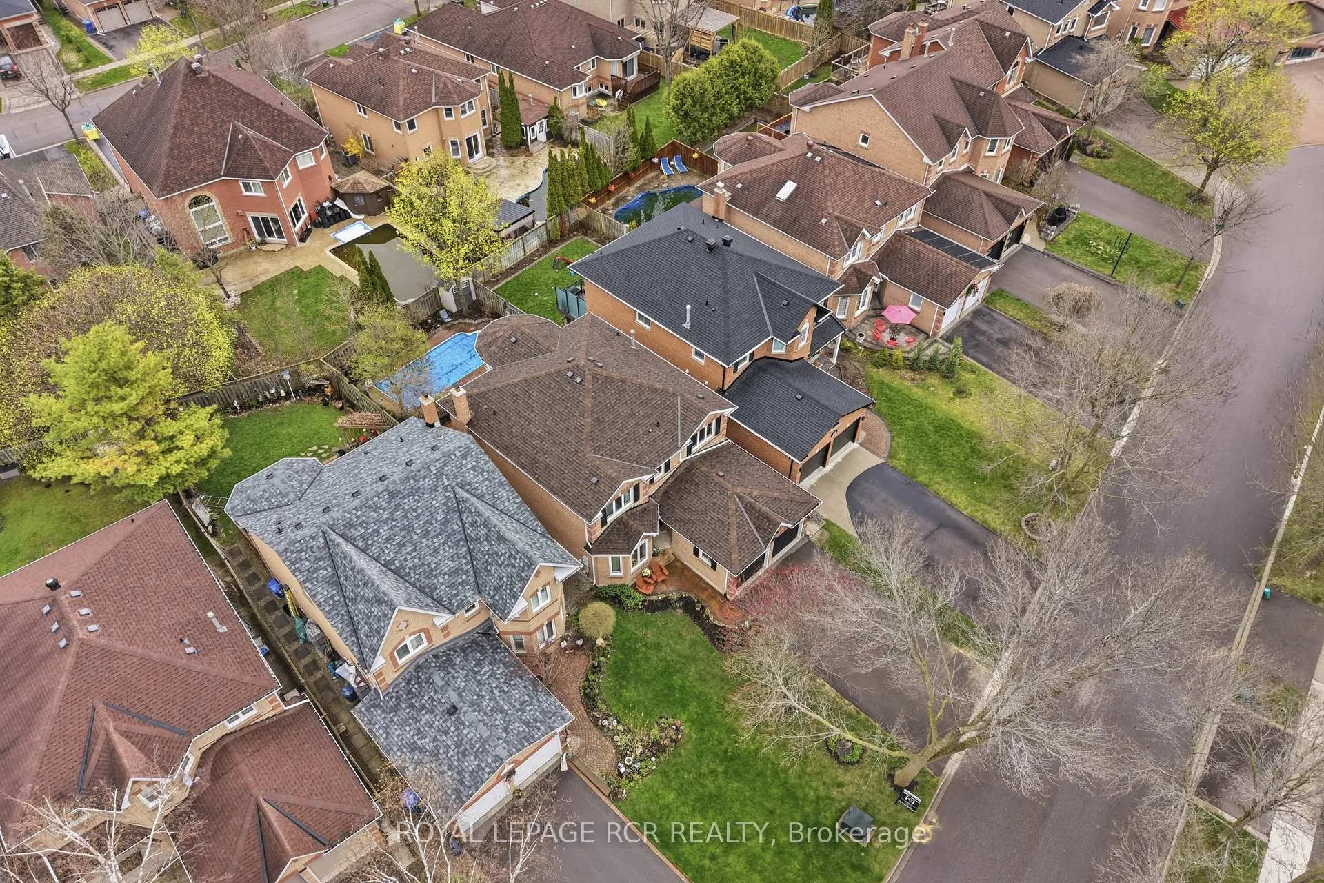 Photo 35 of 59 Dawlish Avenue, Aurora, Aurora Highlands — HOMEH