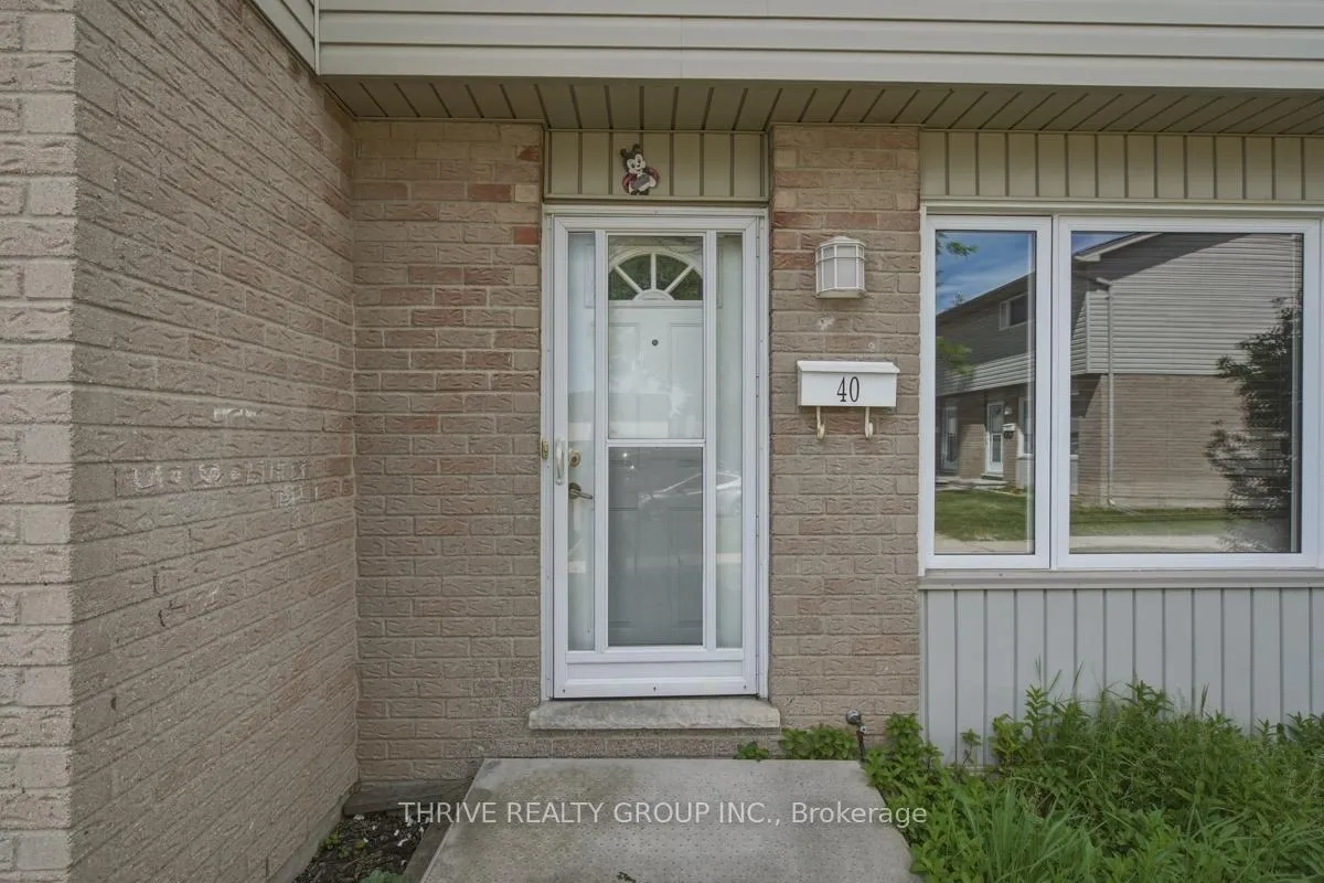 Photo 4 of Unit 40, 1095 Jalna Boulevard, London, South X — HOMEH