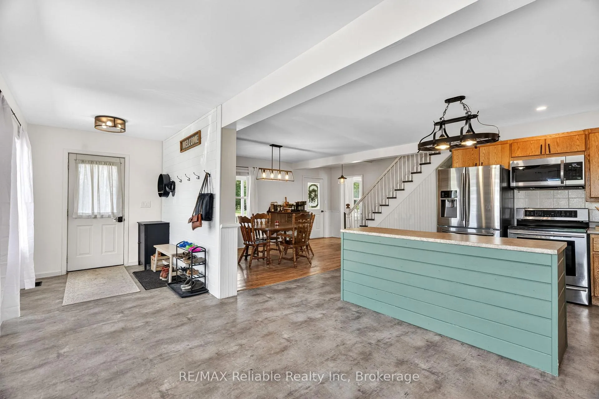 Photo 15 of 81539 North Line, Huron East, McKillop — HOMEH