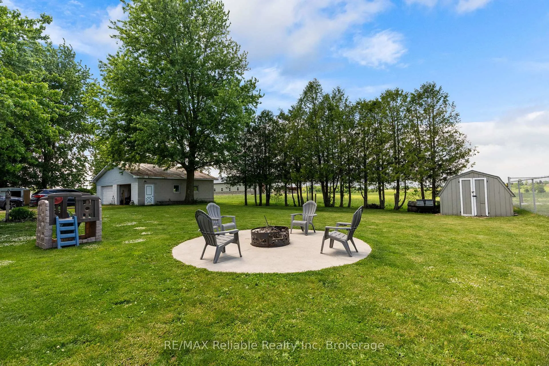 Photo 42 of 81539 North Line, Huron East, McKillop — HOMEH