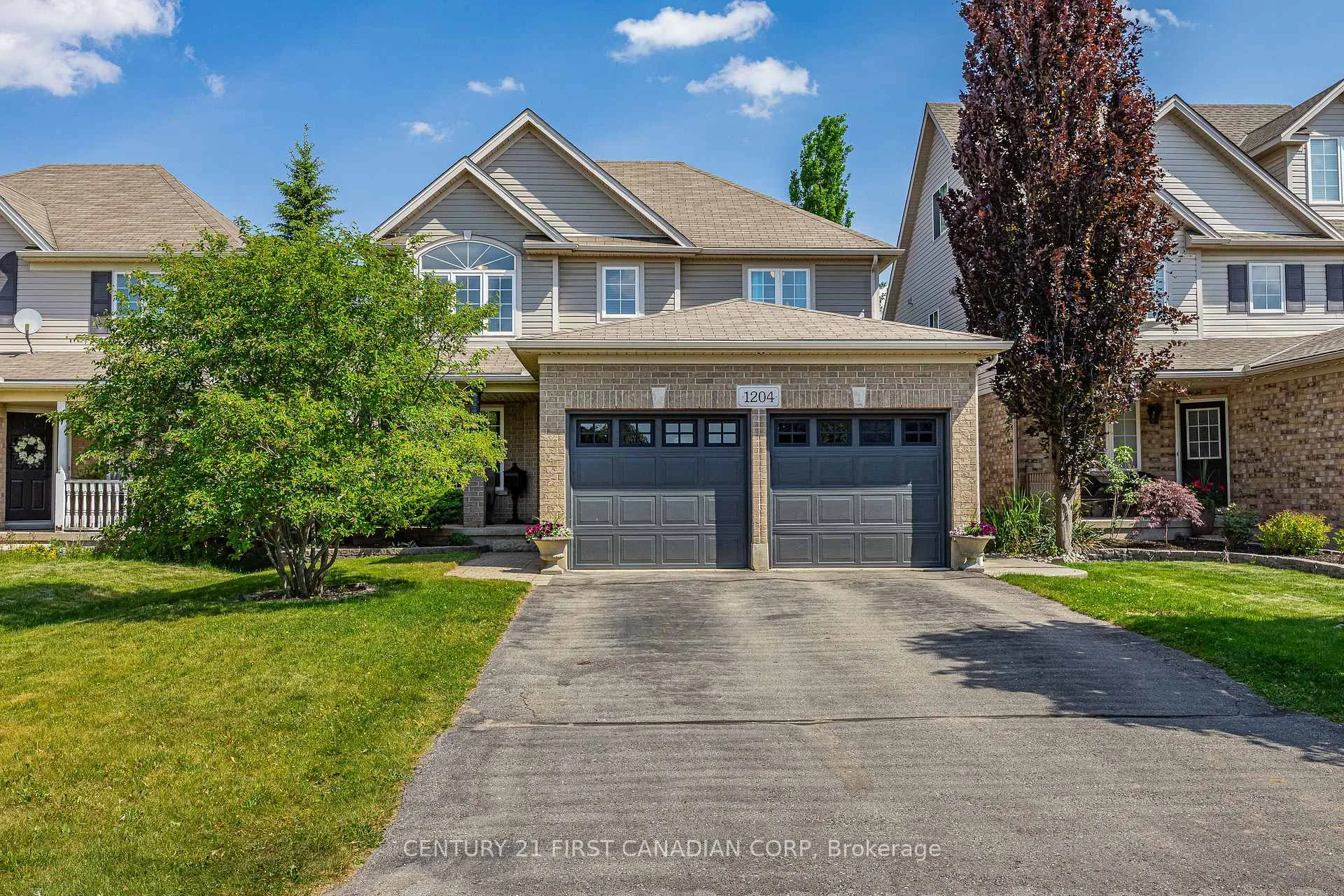 Photo 2 of 1204 Meadowvale Drive, London, South K — HOMEH