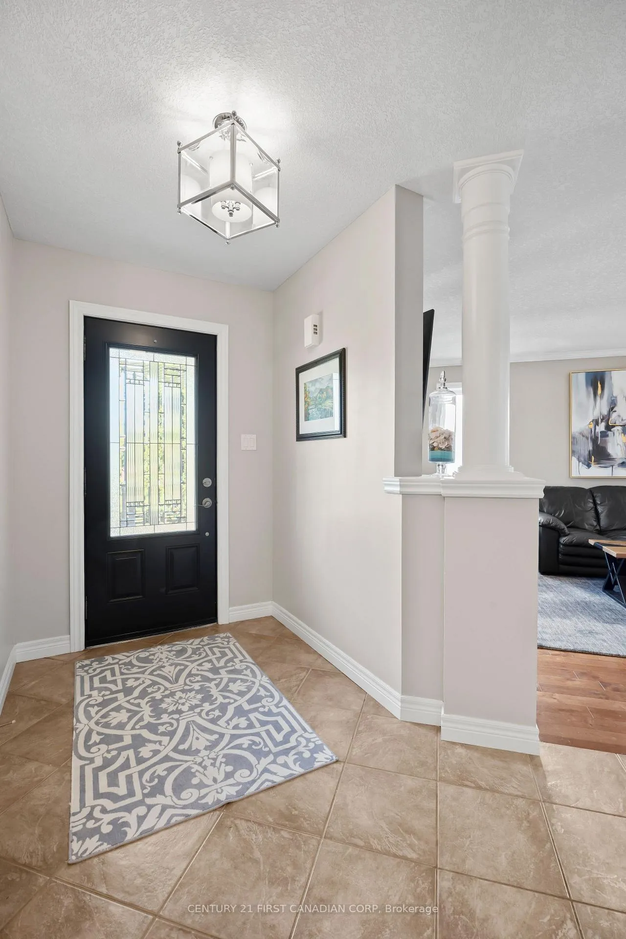 Photo 6 of 1204 Meadowvale Drive, London, South K — HOMEH