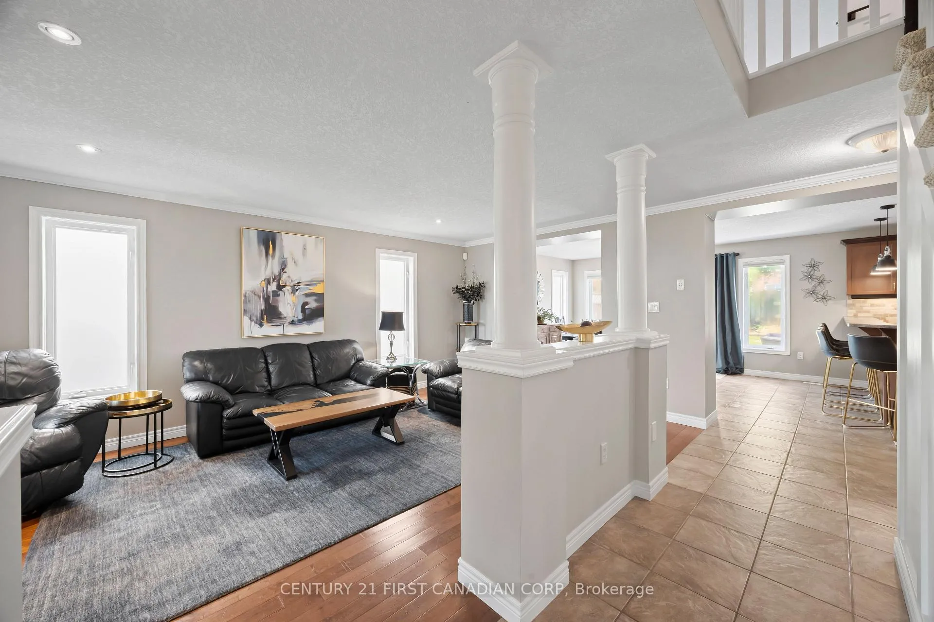 Photo 11 of 1204 Meadowvale Drive, London, South K — HOMEH