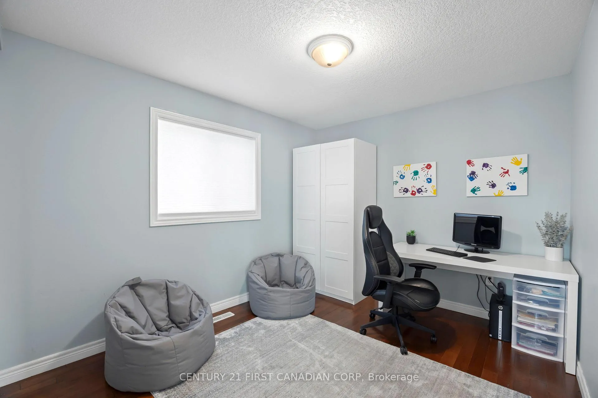 Photo 20 of 1204 Meadowvale Drive, London, South K — HOMEH