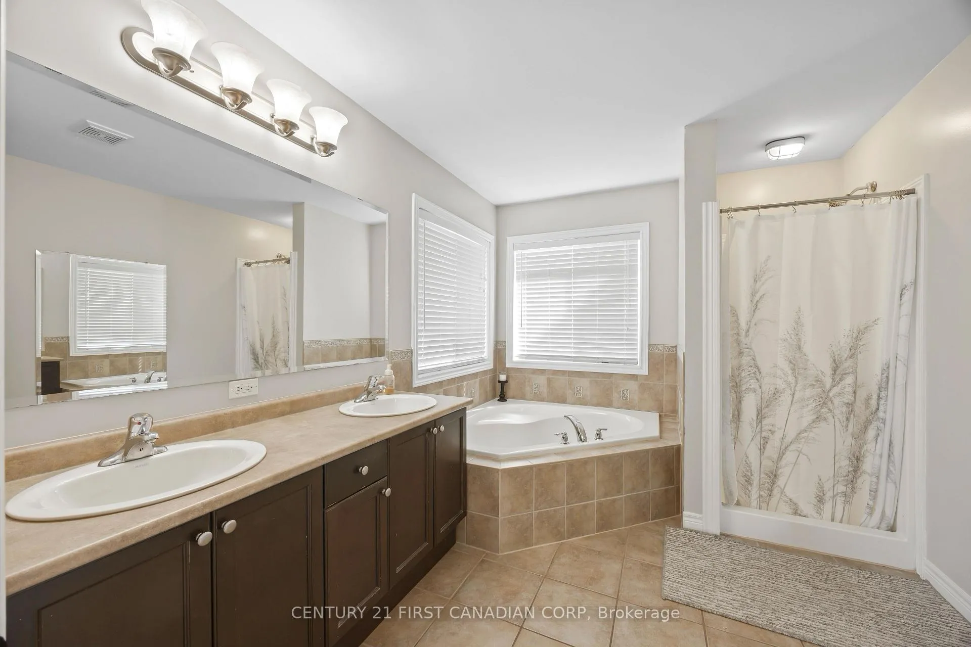 Photo 25 of 1204 Meadowvale Drive, London, South K — HOMEH