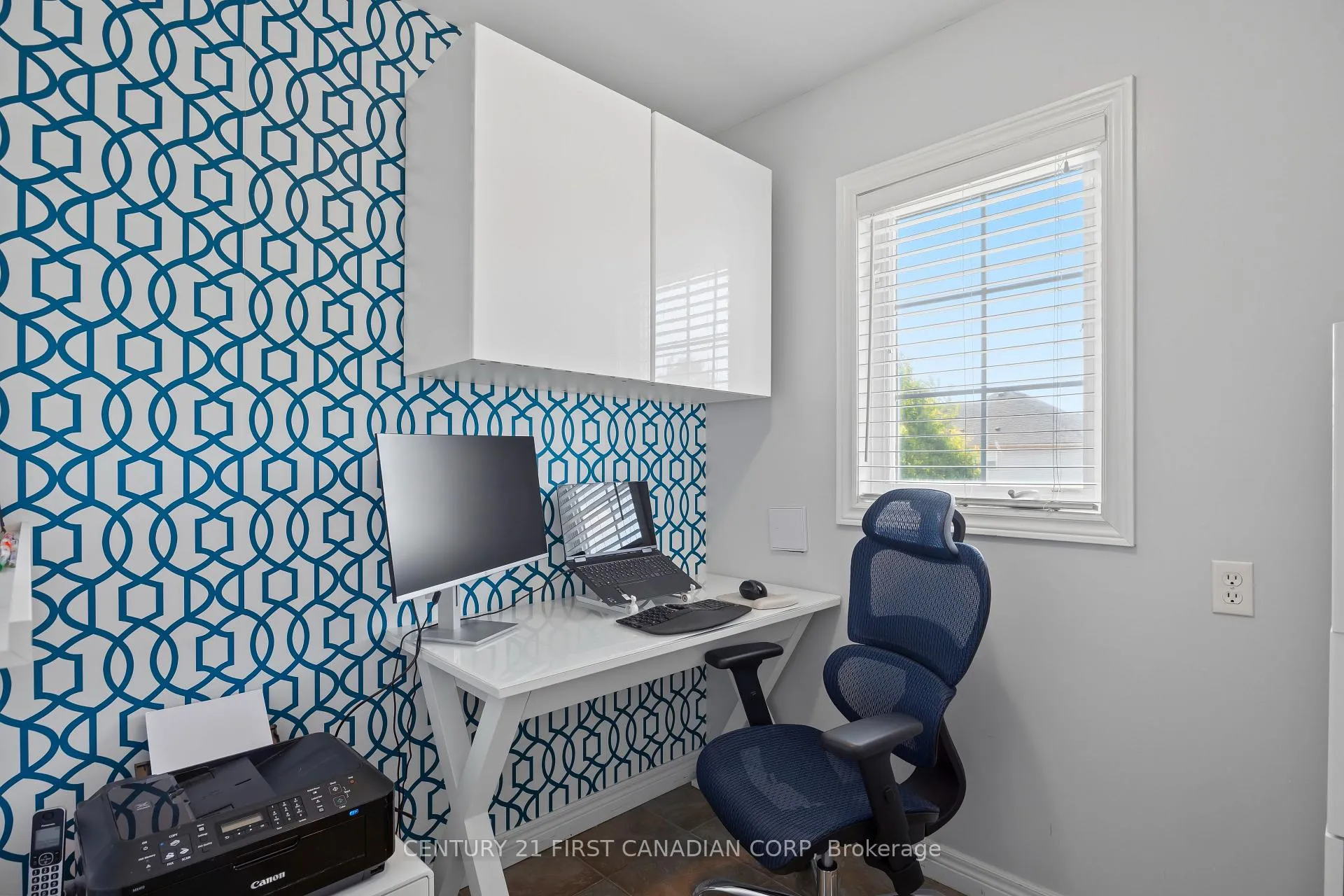 Photo 28 of 1204 Meadowvale Drive, London, South K — HOMEH