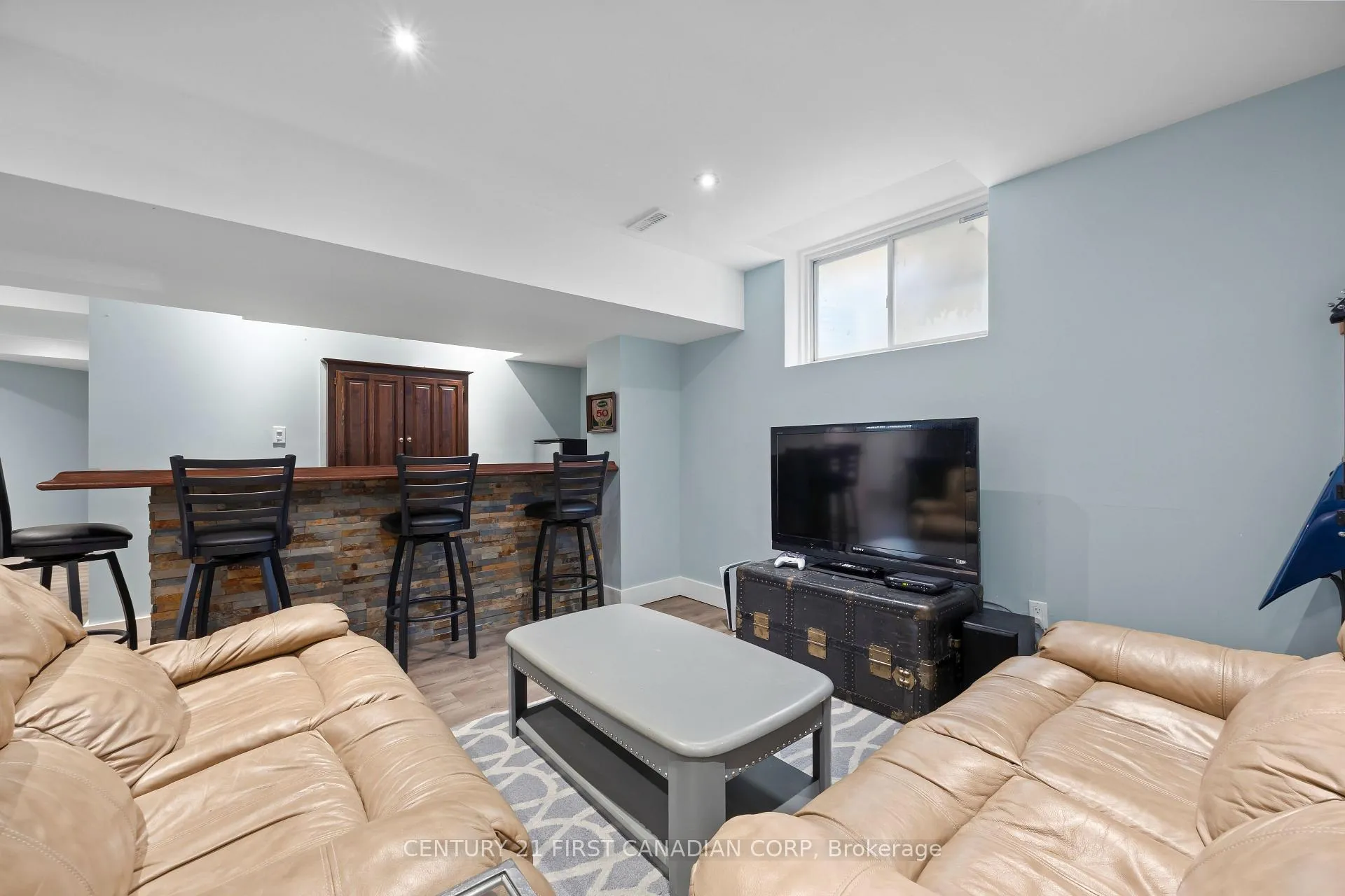 Photo 35 of 1204 Meadowvale Drive, London, South K — HOMEH