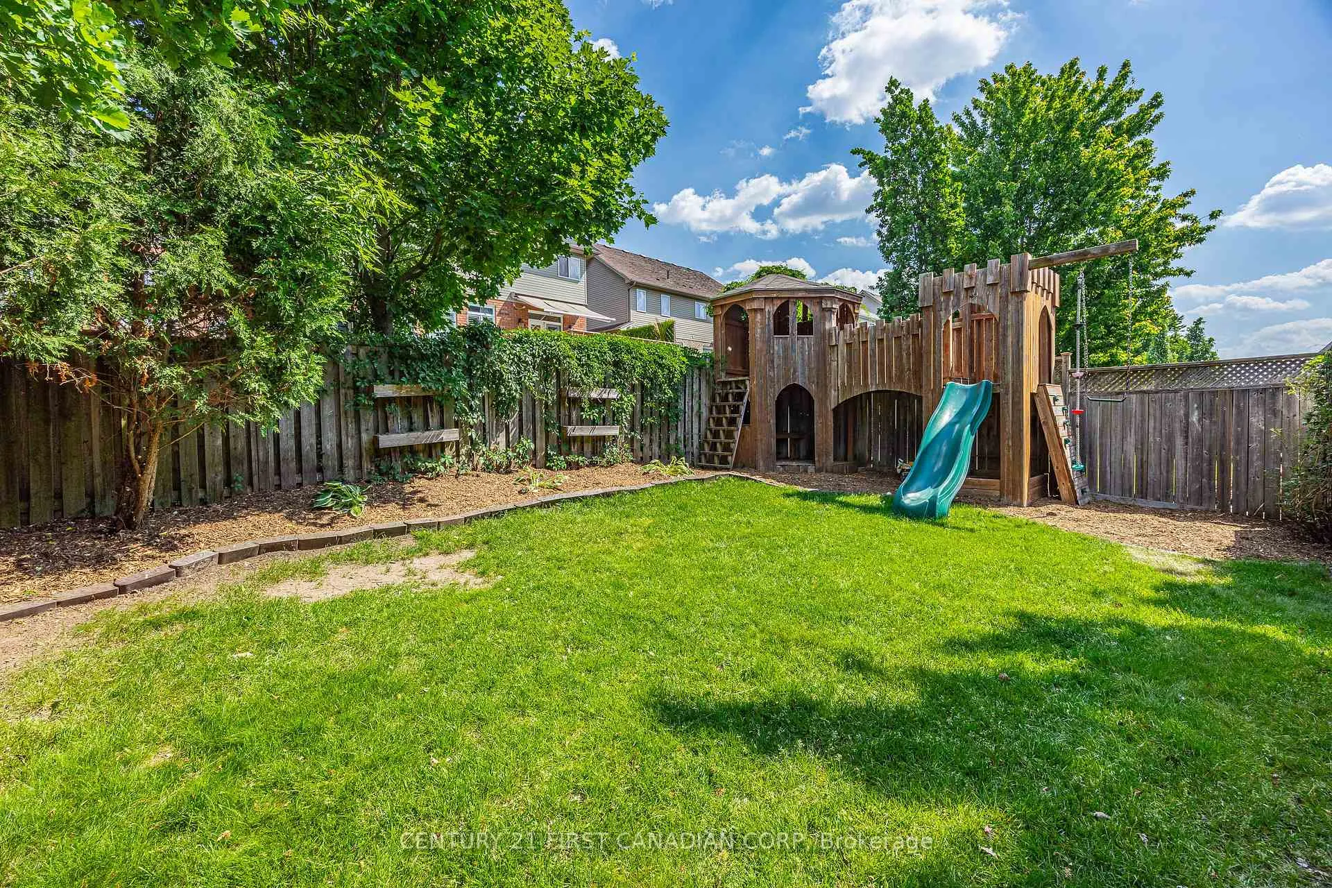 Photo 44 of 1204 Meadowvale Drive, London, South K — HOMEH