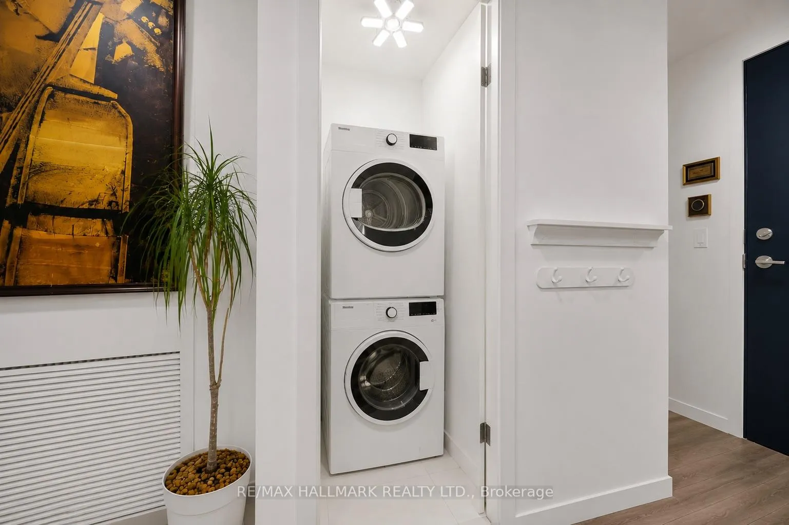 Photo 9 of Unit 509, 1808 St Clair Avenue W, Toronto, Weston-Pellam Park — HOMEH