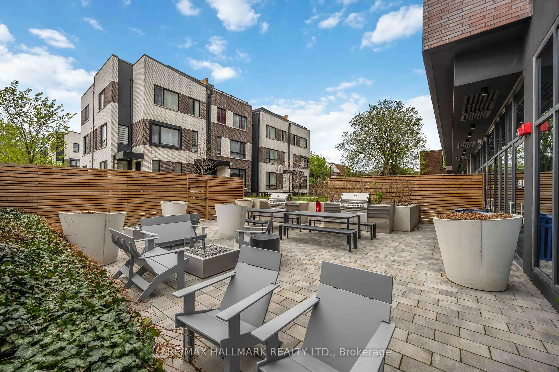 Photo 12 of Unit 509, 1808 St Clair Avenue W, Toronto, Weston-Pellam Park — HOMEH