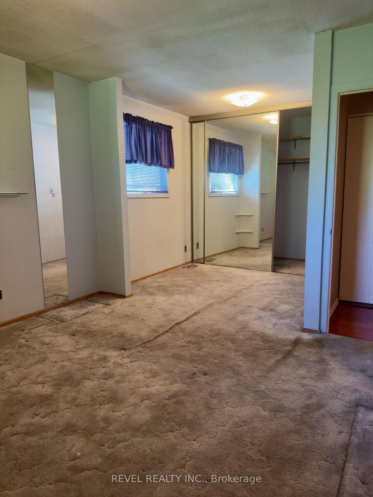 Photo 7 of 869 Douglas Avenue, Pickering, Bay Ridges — HOMEH