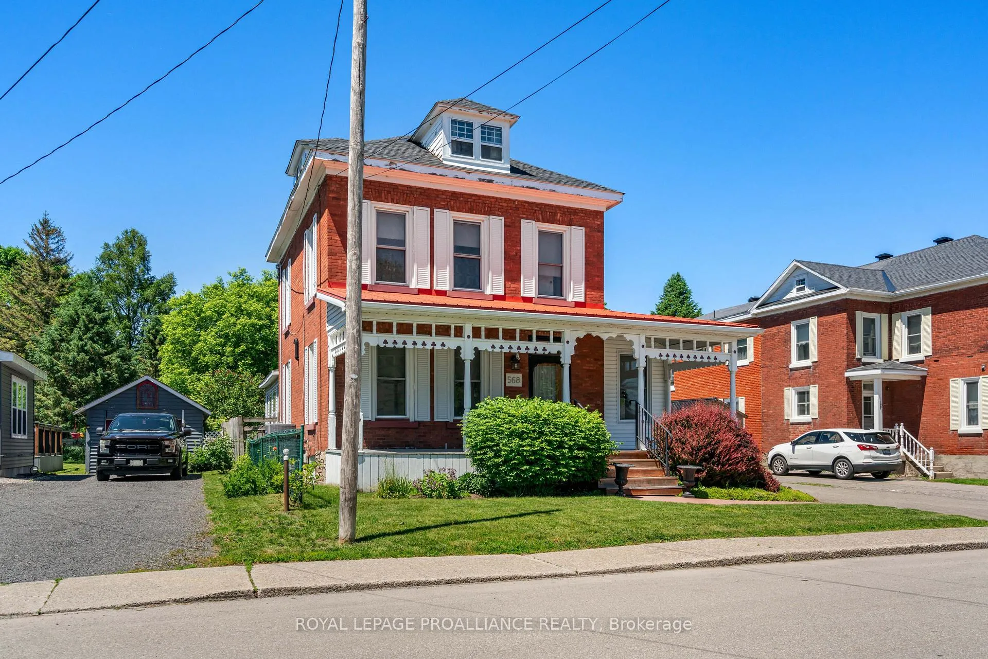 Photo 3 of 568 James Street W, Prescott — HOMEH