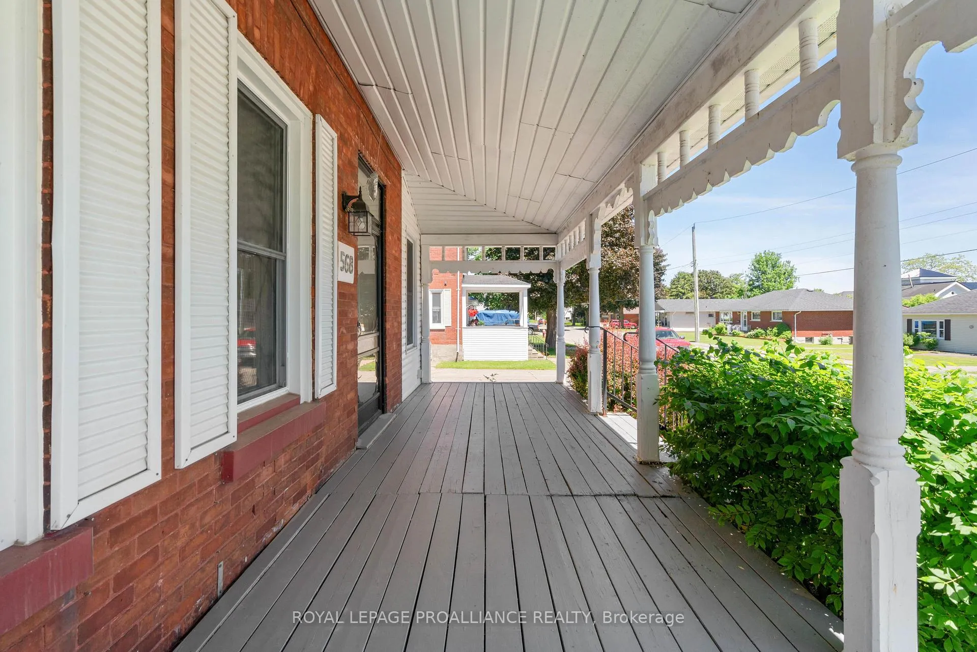 Photo 4 of 568 James Street W, Prescott — HOMEH
