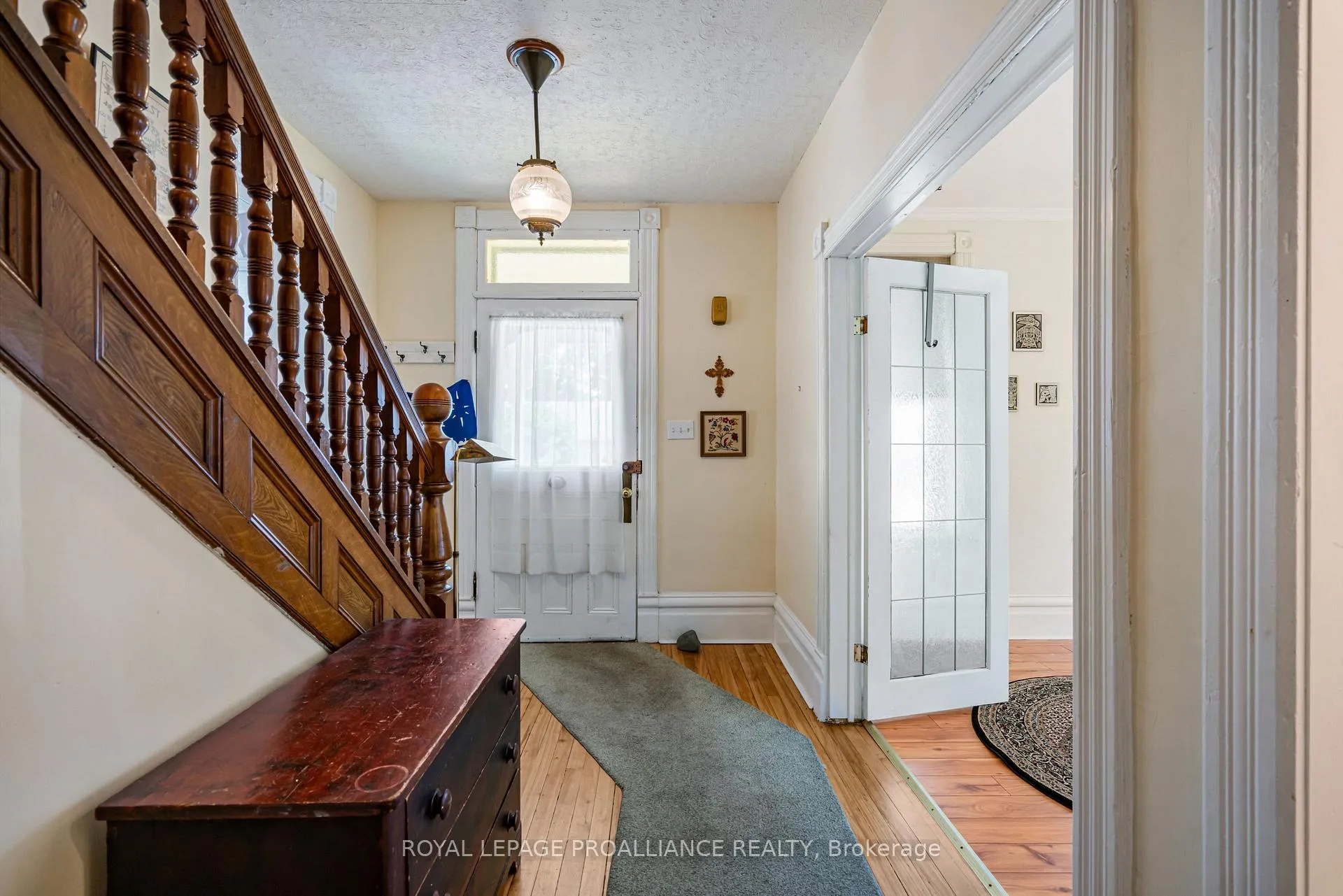 Photo 6 of 568 James Street W, Prescott — HOMEH