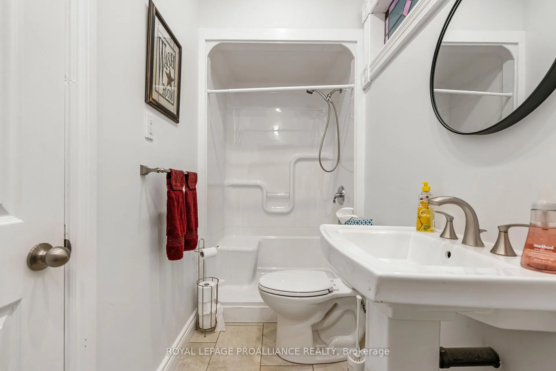 Photo 9 of 568 James Street W, Prescott — HOMEH