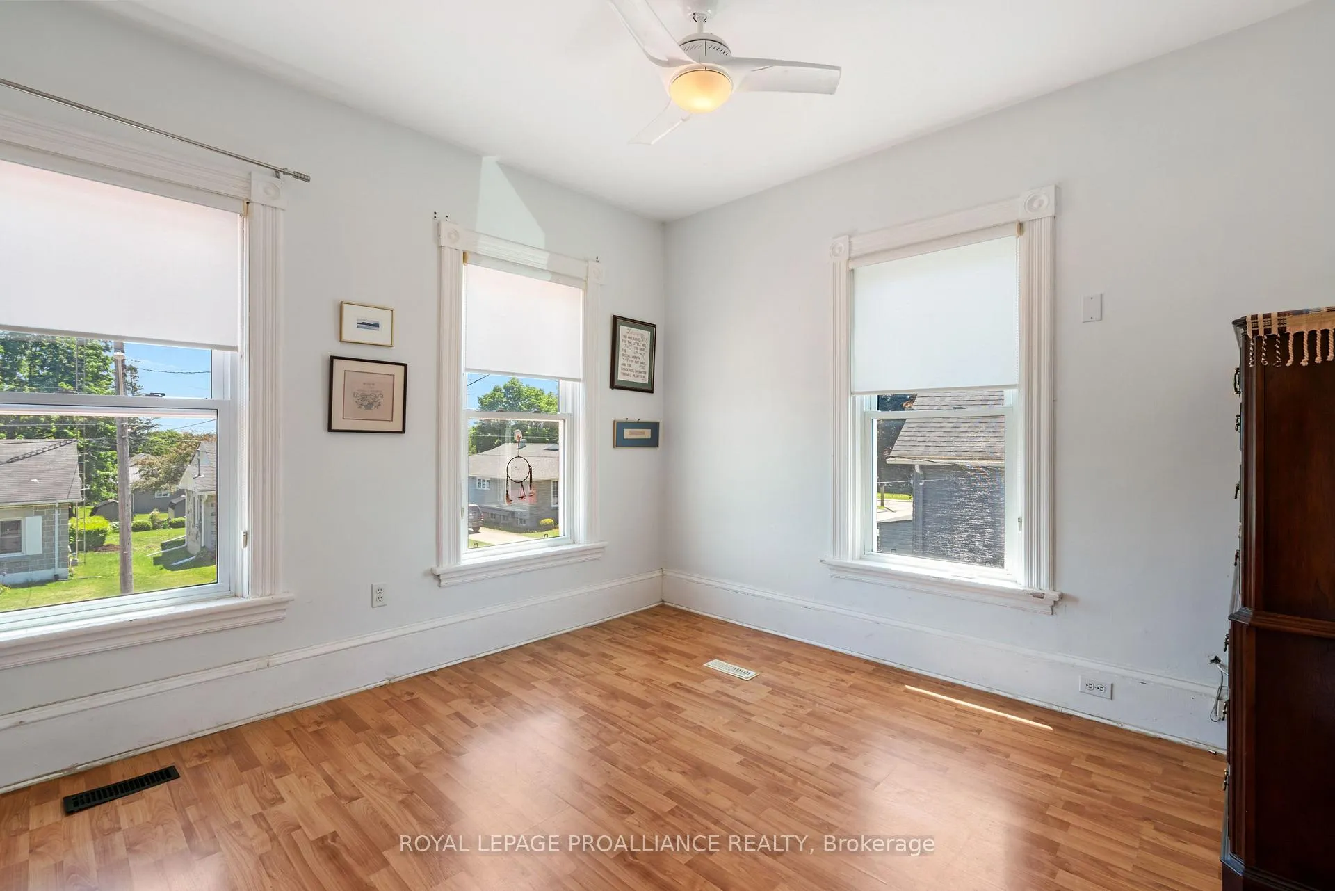 Photo 24 of 568 James Street W, Prescott — HOMEH