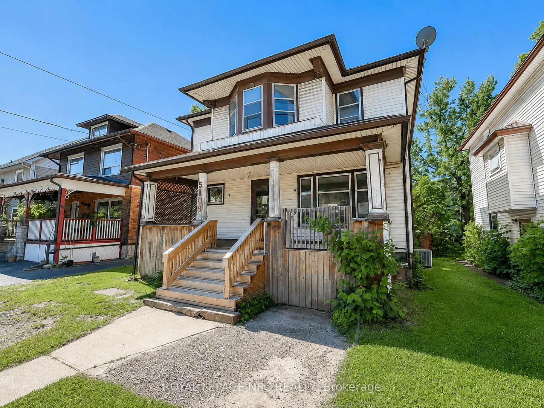 Photo 2 of 5108 Mcrae Street, Niagara Falls, Cherrywood — HOMEH