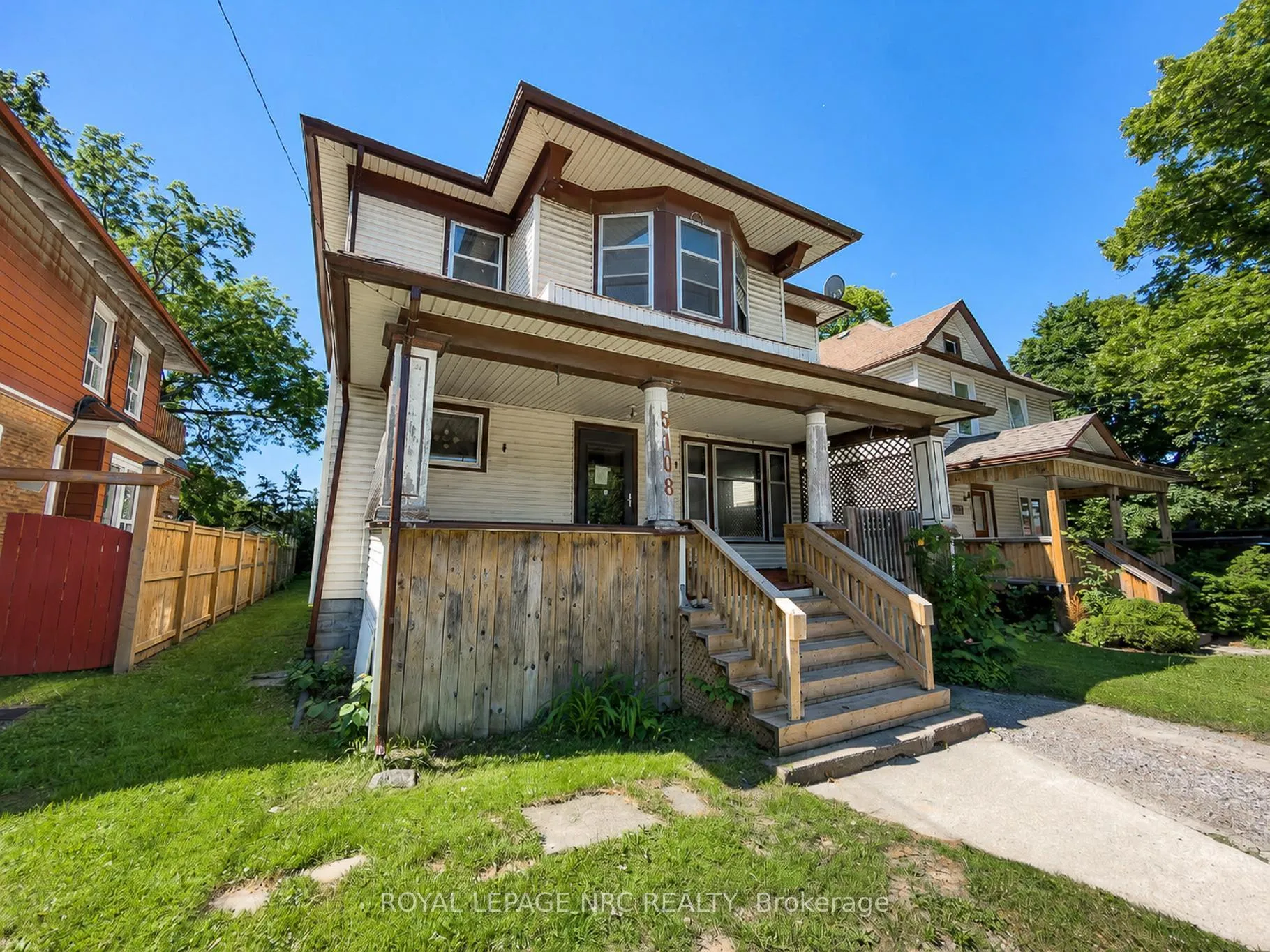 Photo 3 of 5108 Mcrae Street, Niagara Falls, Cherrywood — HOMEH