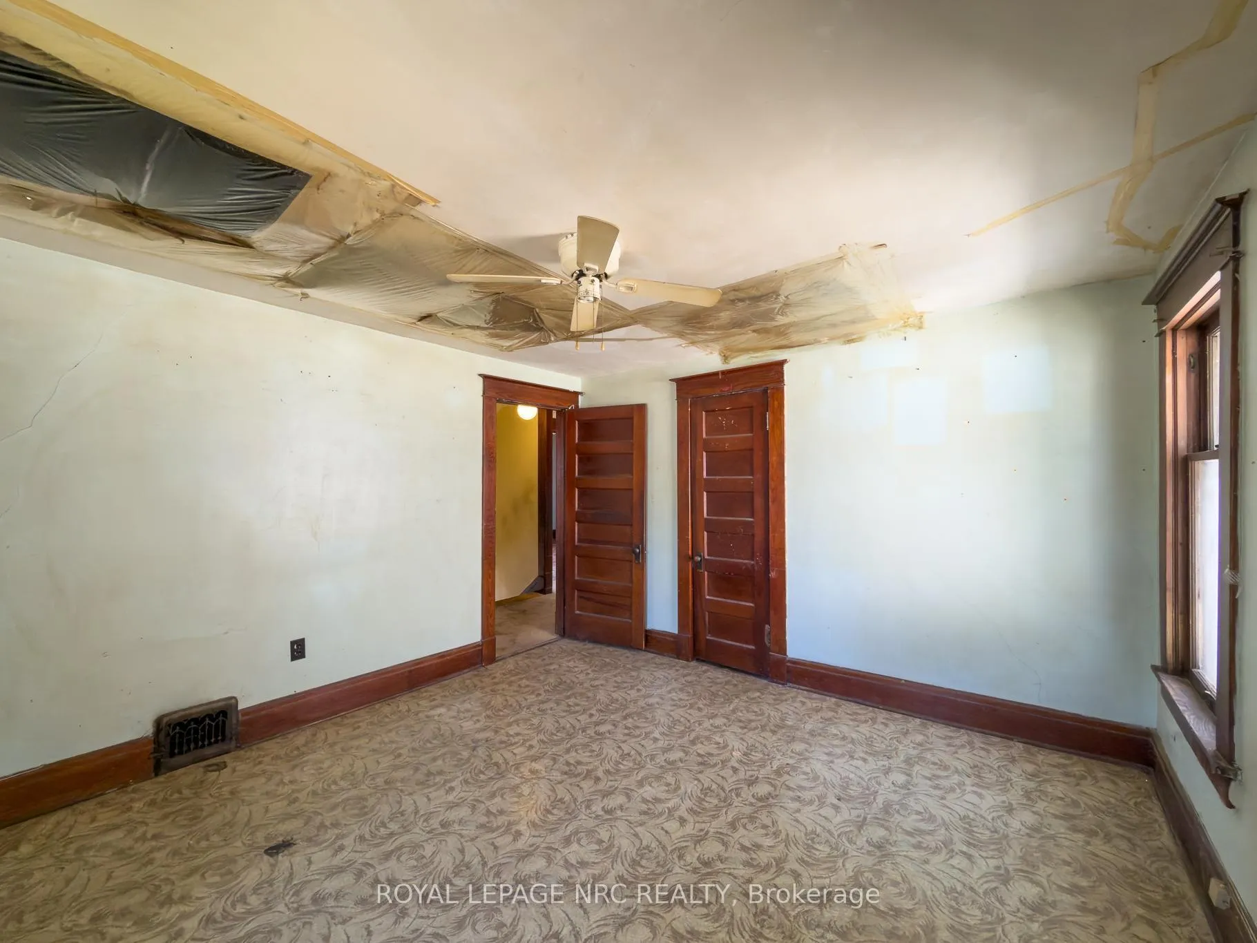 Photo 25 of 5108 Mcrae Street, Niagara Falls, Cherrywood — HOMEH