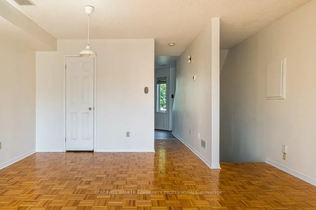 Photo 9 of Unit 10, 266 Limeridge Road E, Hamilton, Bruleville — HOMEH
