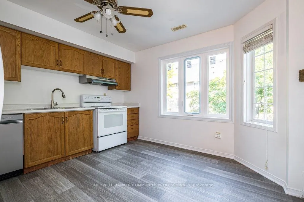 Photo 11 of Unit 10, 266 Limeridge Road E, Hamilton, Bruleville — HOMEH