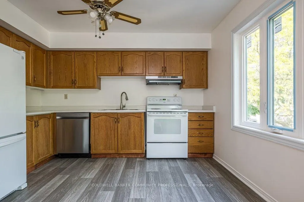 Photo 12 of Unit 10, 266 Limeridge Road E, Hamilton, Bruleville — HOMEH