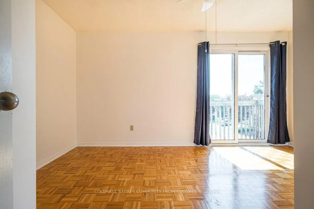 Photo 16 of Unit 10, 266 Limeridge Road E, Hamilton, Bruleville — HOMEH