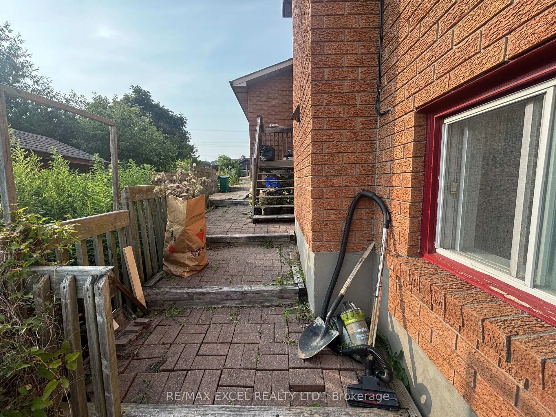 Photo 11 of Unit Bsmt, 45 Taylorwood Road, Oshawa, Samac — HOMEH