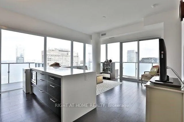 Photo 5 of Unit 4608, 1080 Bay Street, Toronto, Bay Street Corridor — HOMEH