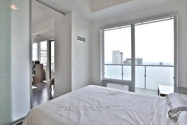 Photo 9 of Unit 4608, 1080 Bay Street, Toronto, Bay Street Corridor — HOMEH